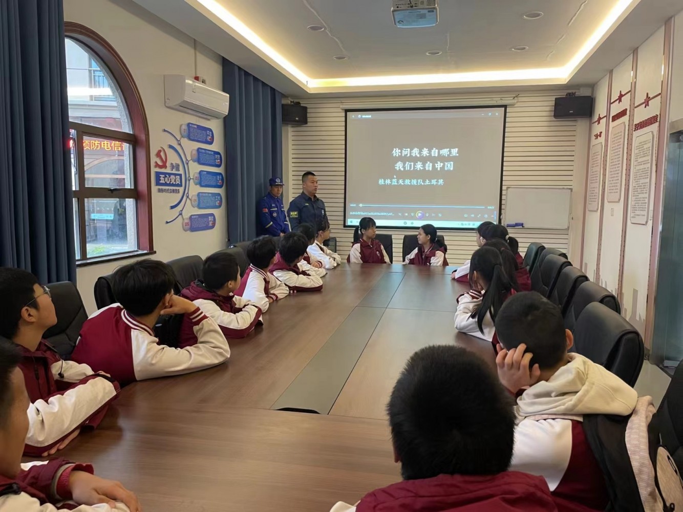 06e3ecee3be7c78bf3ad4dee8932875