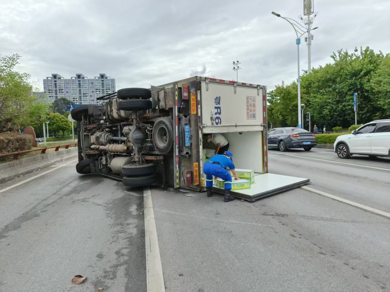 767d698e71f32845c2cd1df5d863a812